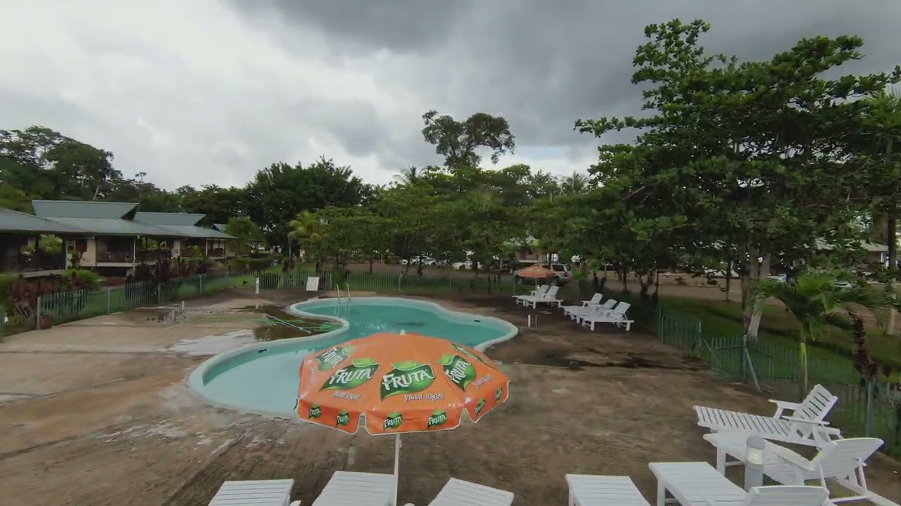 04 Overbridge River Resort.