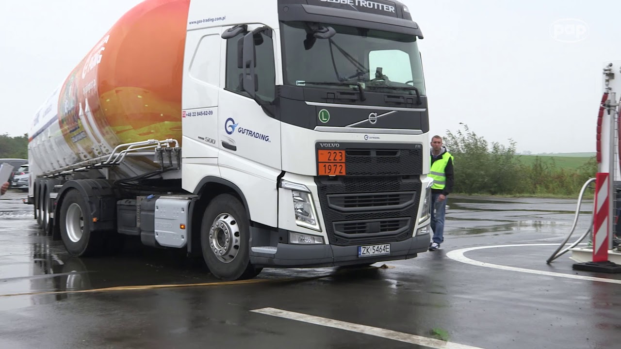 Ciężar&oacute;wki na LNG ruszają na polskie drogi &ndash; największy kontrakt w Polsce