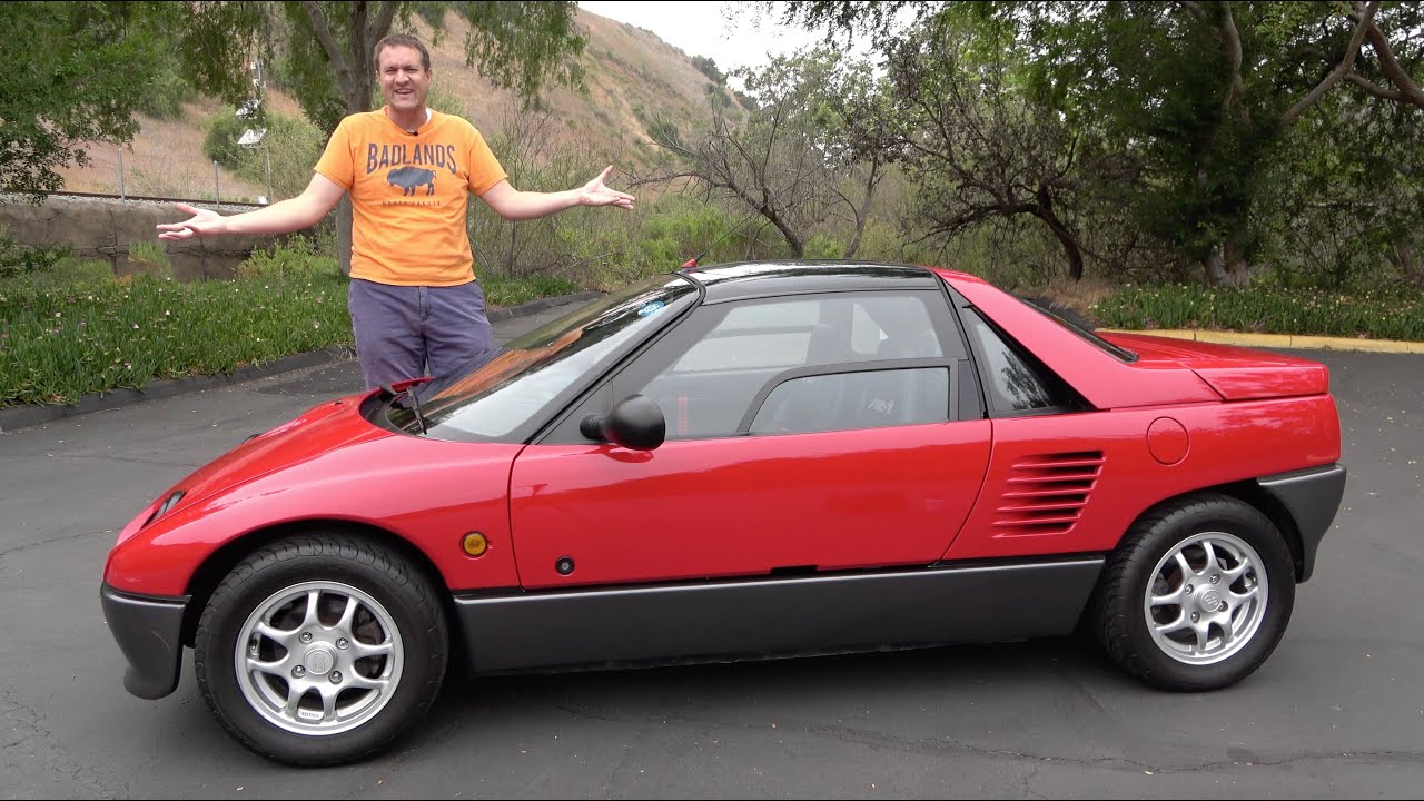 The Autozam AZ-1 Is a Ridiculous, Tiny, Surprisingly Fun Sports Car