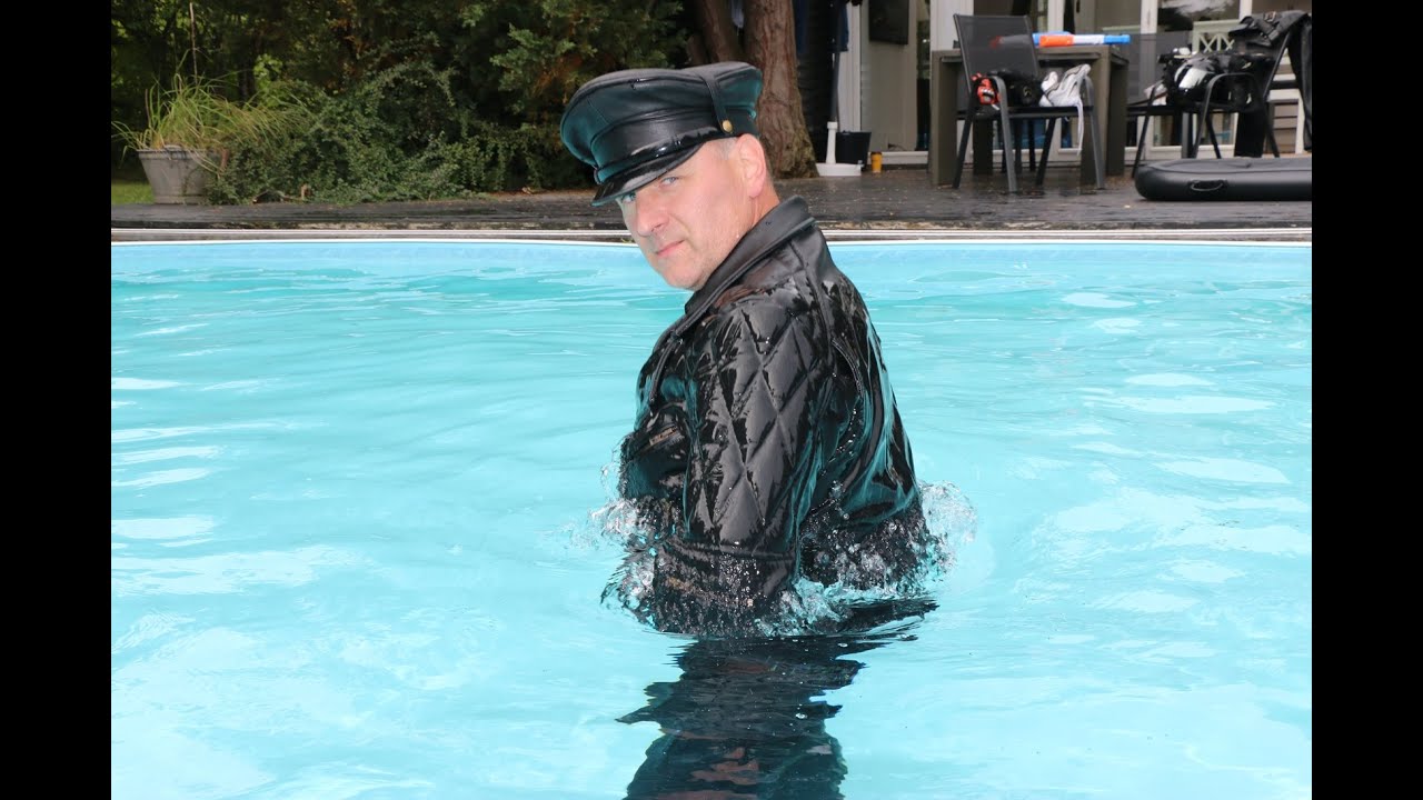 With heavy Boxer Barcelona Leatherdress in the pool