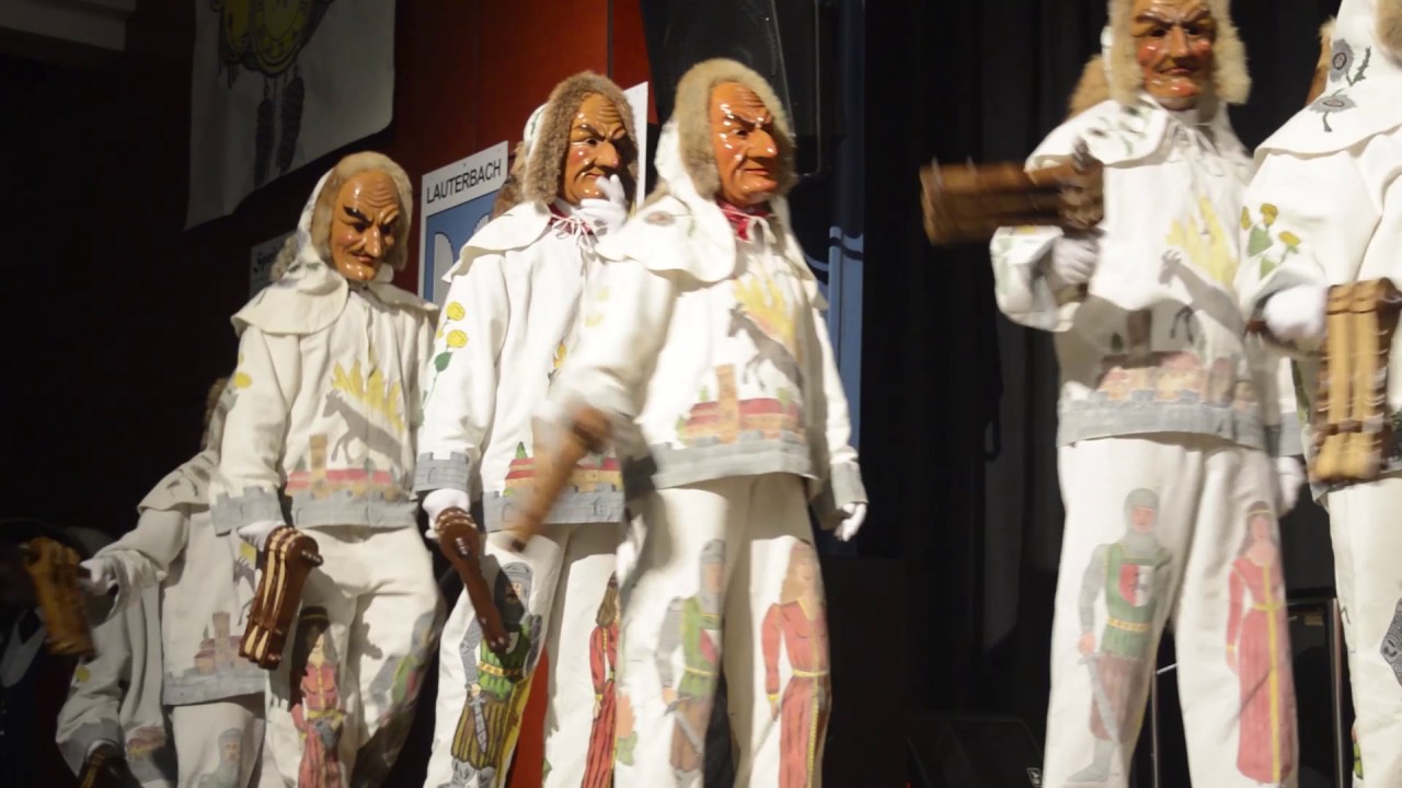 Fassanstich beim Brauchtumsabend in Sulz am Neckar