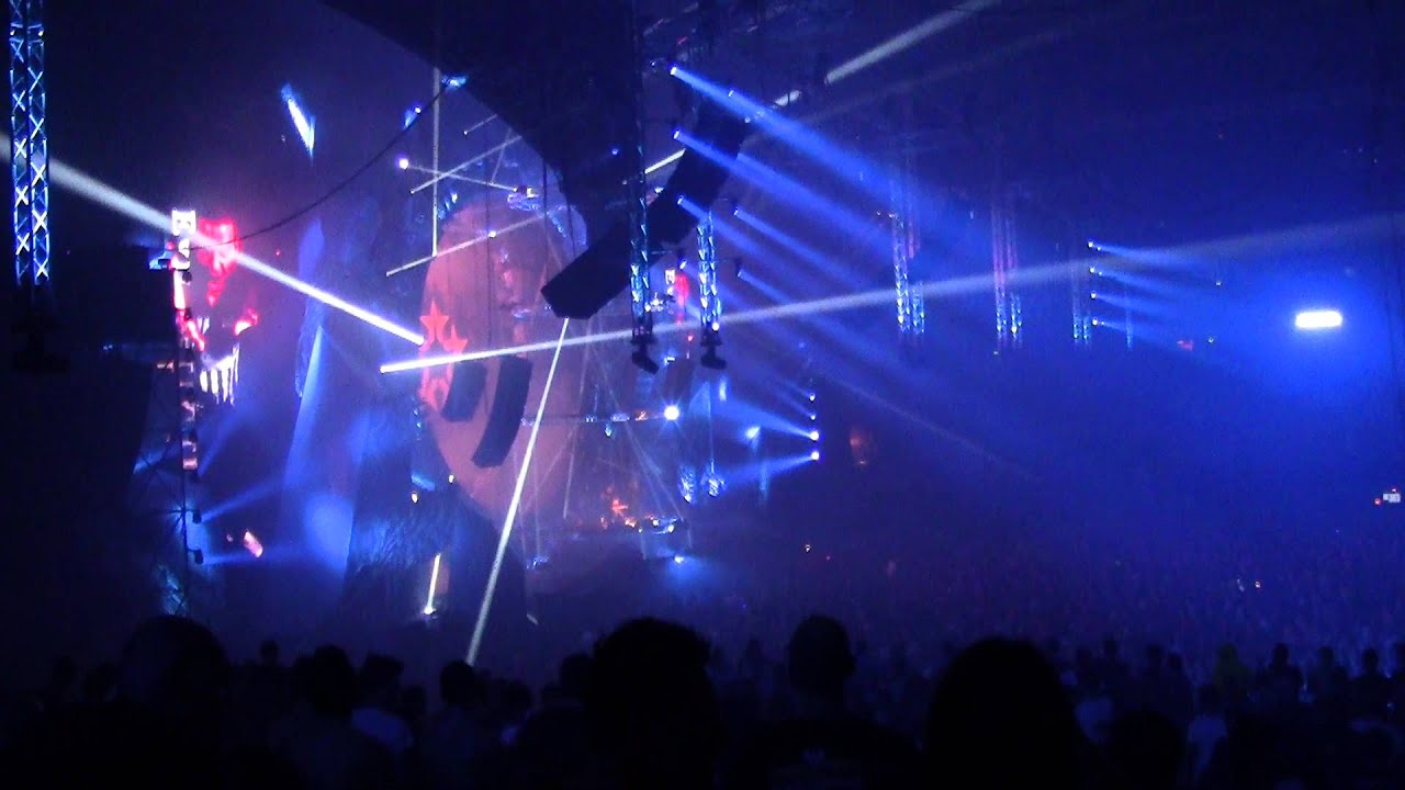 Qlimax 2012   Evil Activities feat. E-Life (First part of his set - HD - 1080p)