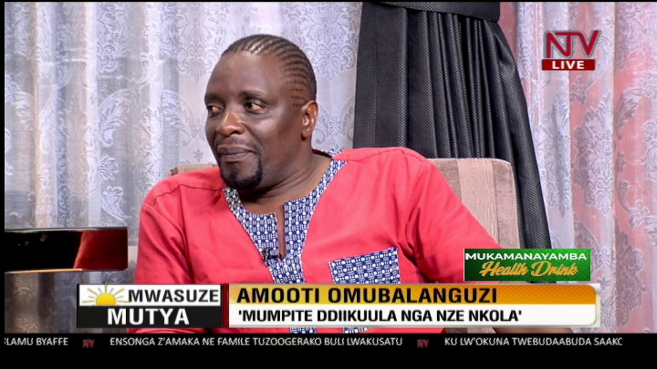 Mwasuze Mutya: Emboozi ya Amooti omu ku bakadde ba comedy