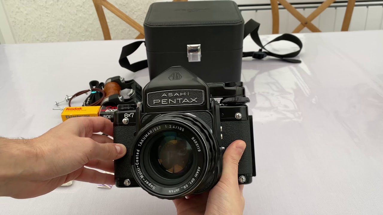 New Pentax 67 6x7 TTL LATE 105mm f/2.4 with case