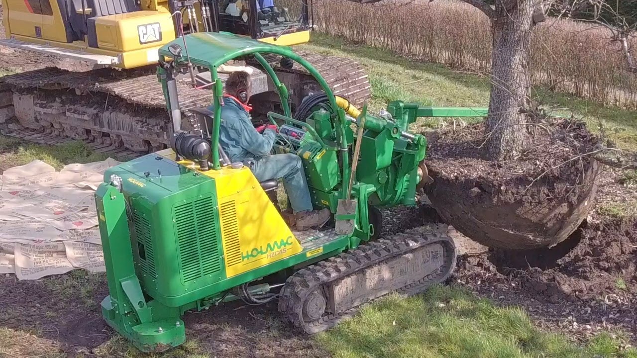 Loonbedrijf De Vlijt met Douwe Dokter bomen rooien met hun nieuwe Holmac HZC 45 kluitenrooier