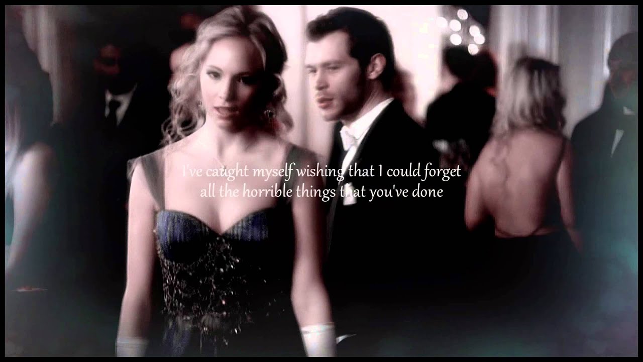 Klaus + Caroline - Allure