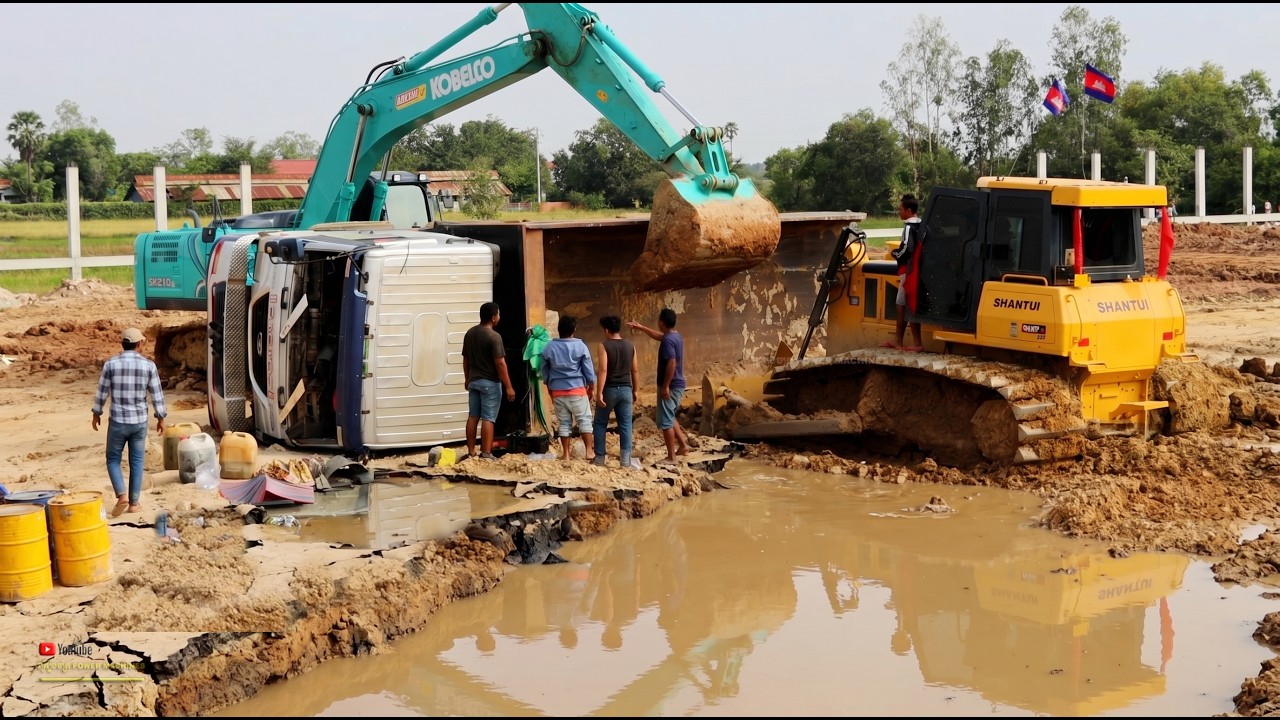 Confusingly​ Rescued​! Talented try Help save Assist Truck heavy overturned ​& Sink land, EXCA, DOZE