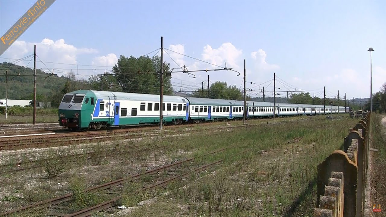 Treni regionali con E.464 in corsa in varie linee d'Italia