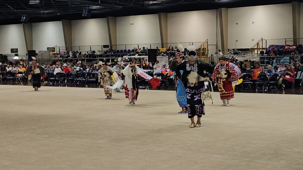 Adult Women's Southern Cloth Special @ Durant powwow 2023 | FNL