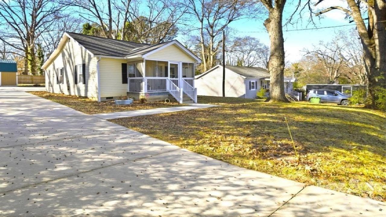 107 Belton Avenue, Mount Holly, NC Presented by Kellie Ellis.