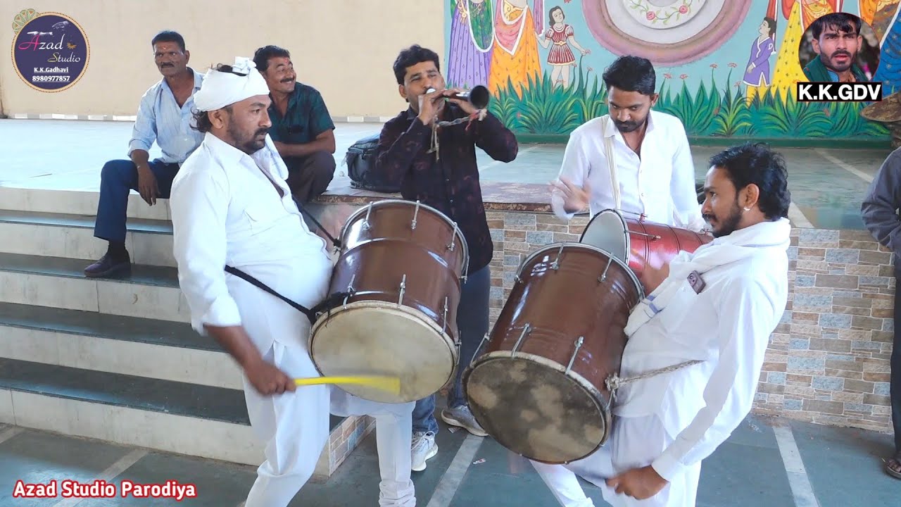 Desi Dhol & Sarnai ni full Moj At.Devariya 