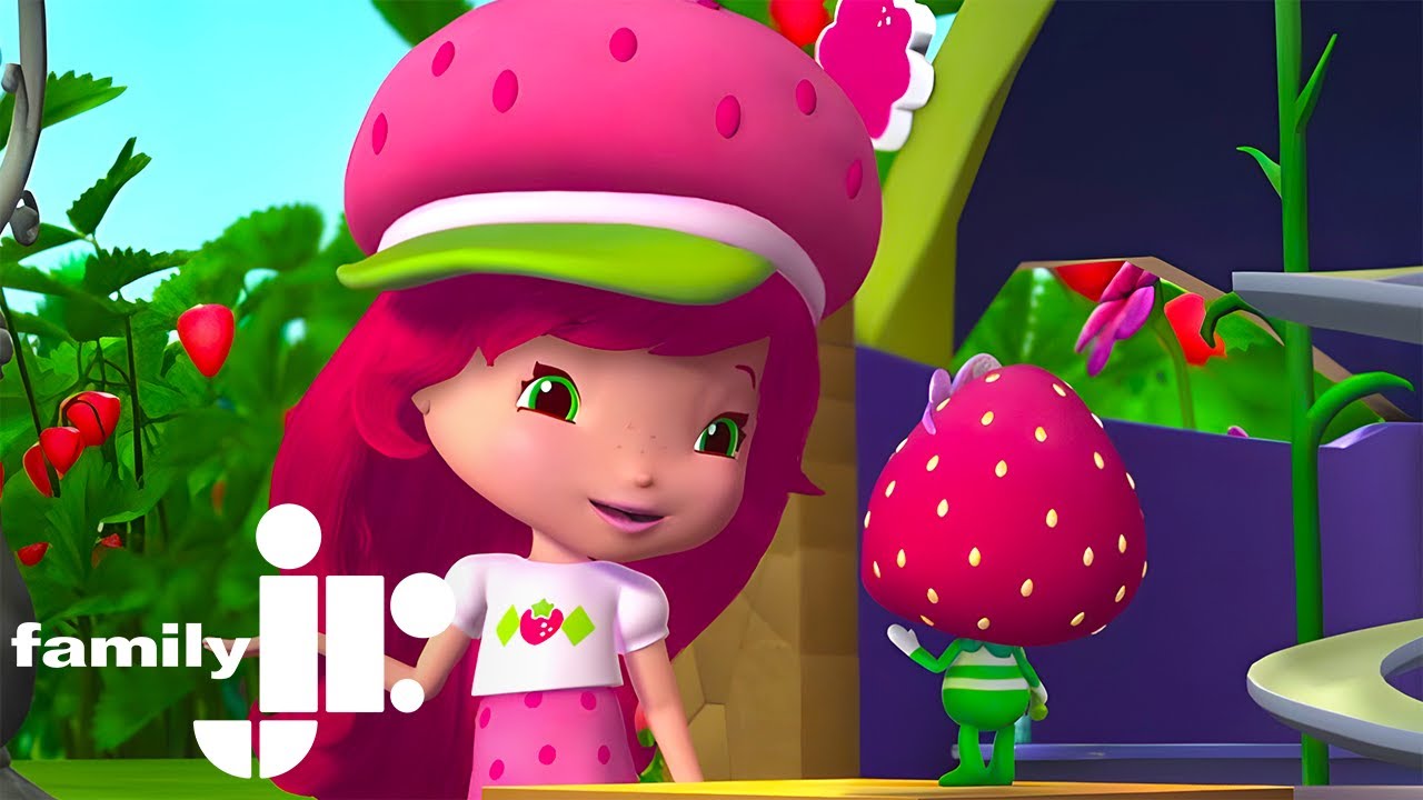 Team For Two! | Strawberry Shortcake | Family Jr.