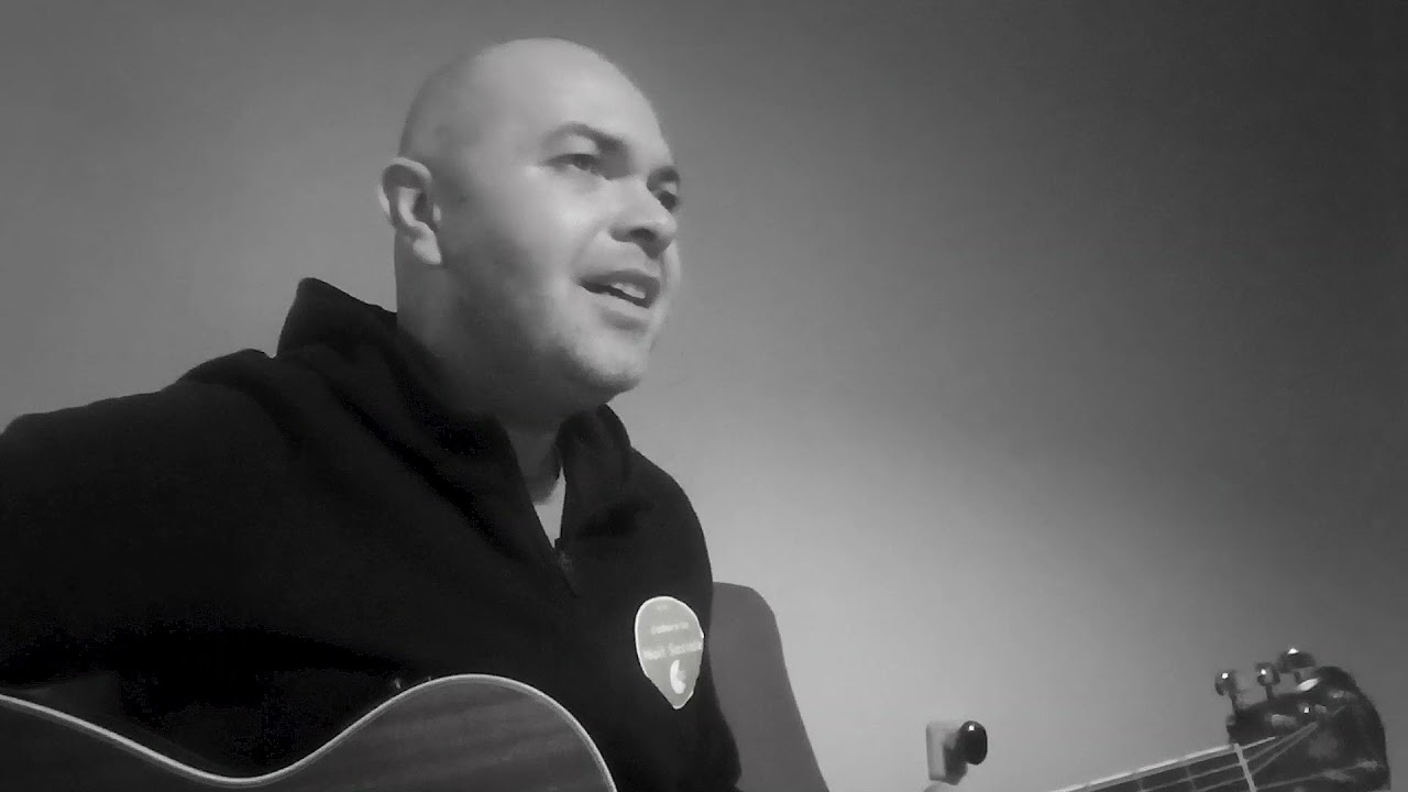 Cristian Munteanu - Galbena Gutuie ( Nica Zaharia cover )