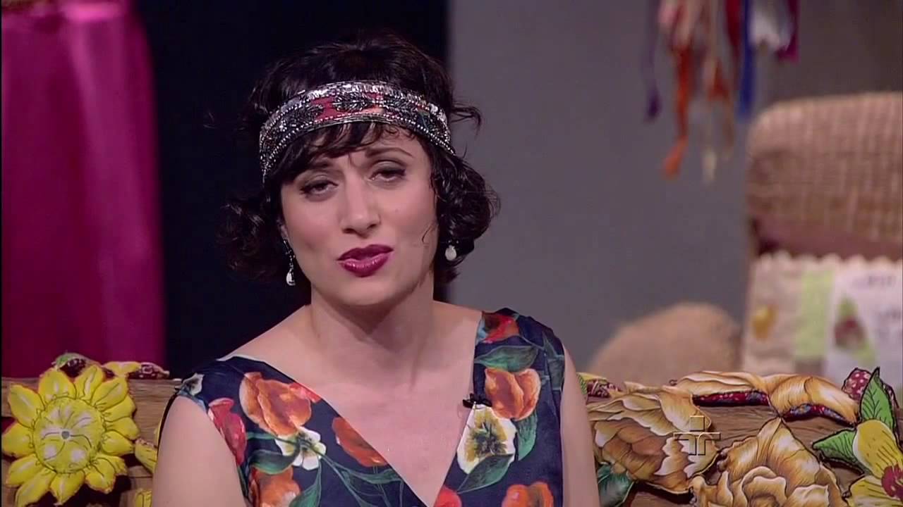 Folhas Mortas, por Lívia Nestrovski