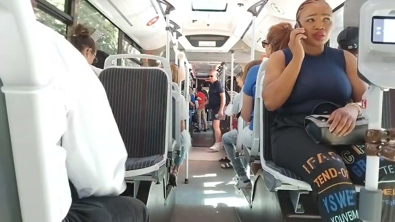 Voyage dans un Urbanway 18 diesel Sur La C5 de St Clair Square Brosset à Jean Macé La 1009 (20 min)