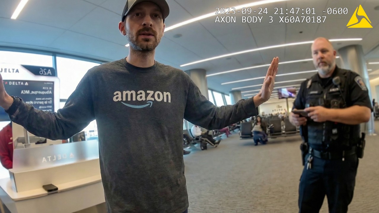 Amazon Employee Pulls Officer's Gun At Airport After Stealing