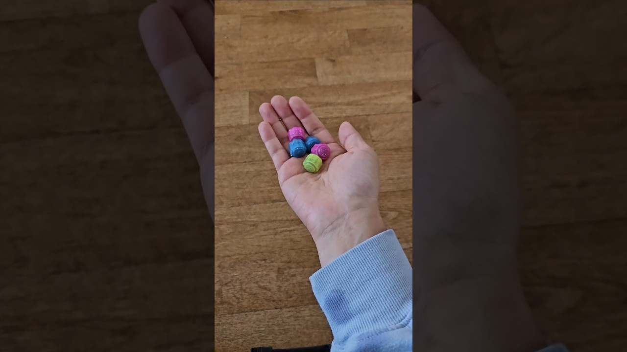 How to play gong gi from Squid Games! #squidgames #gonggi #koreanjacks
