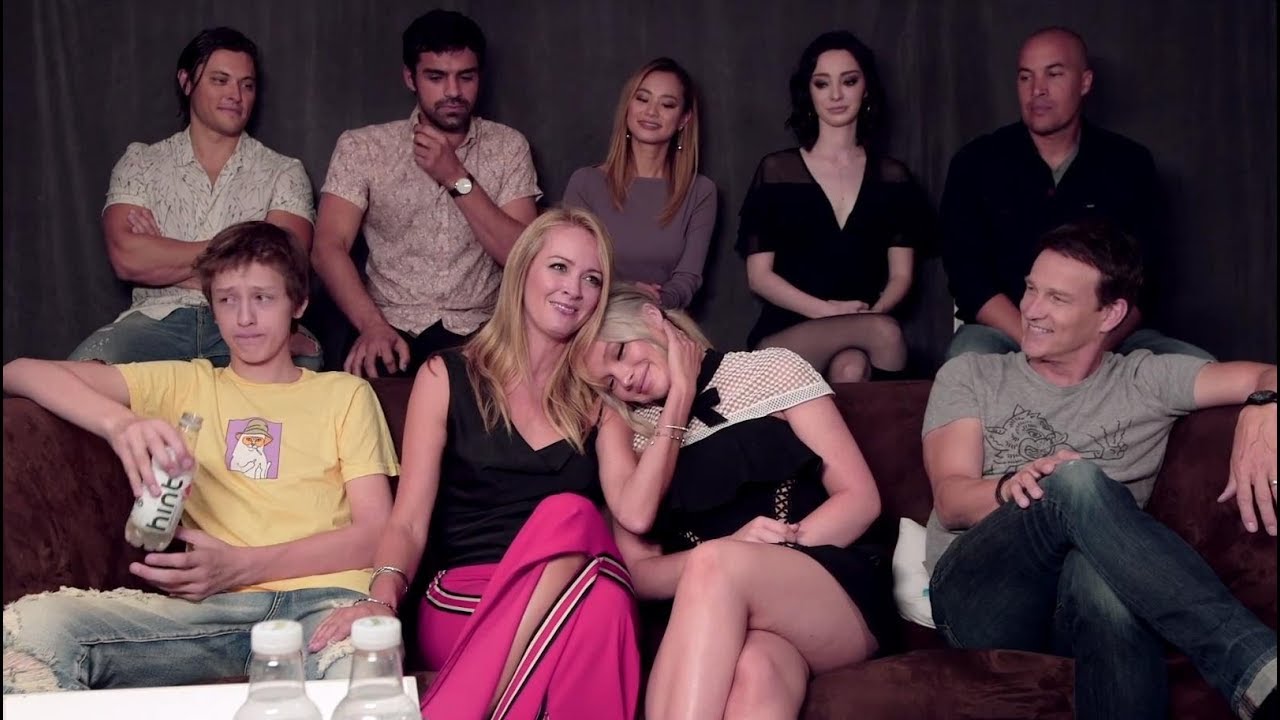 Amy Acker & The Gifted Cast Interview Comic-Con 2017