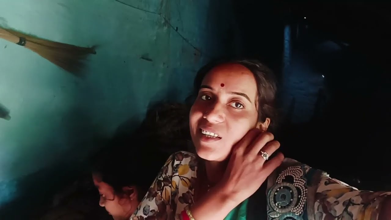 मौसम ख़राब है आज सारे कंडे Gile हो जायेंगे , Rani Singh family vlogs 