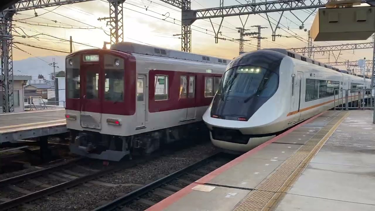 近鉄2410系+9200系 発車と 近鉄21020系 入線　大和八木駅