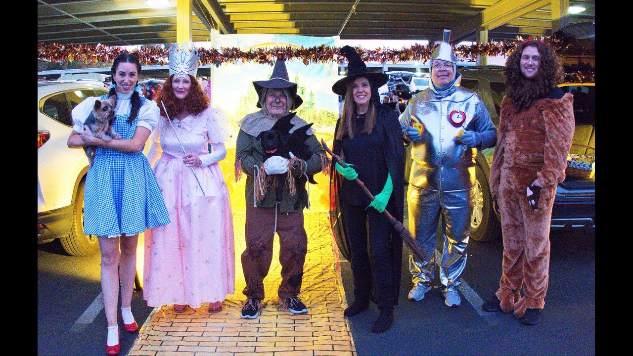 Trunk or Treat at St. Thomas More Henderson | Halloween Fun, Treats & Free Snacks for All!