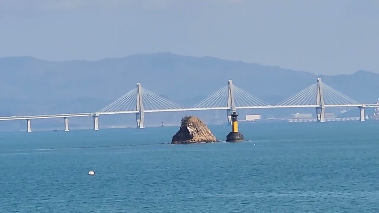 거제.매미성에서.본.거가대교.웅장하네요