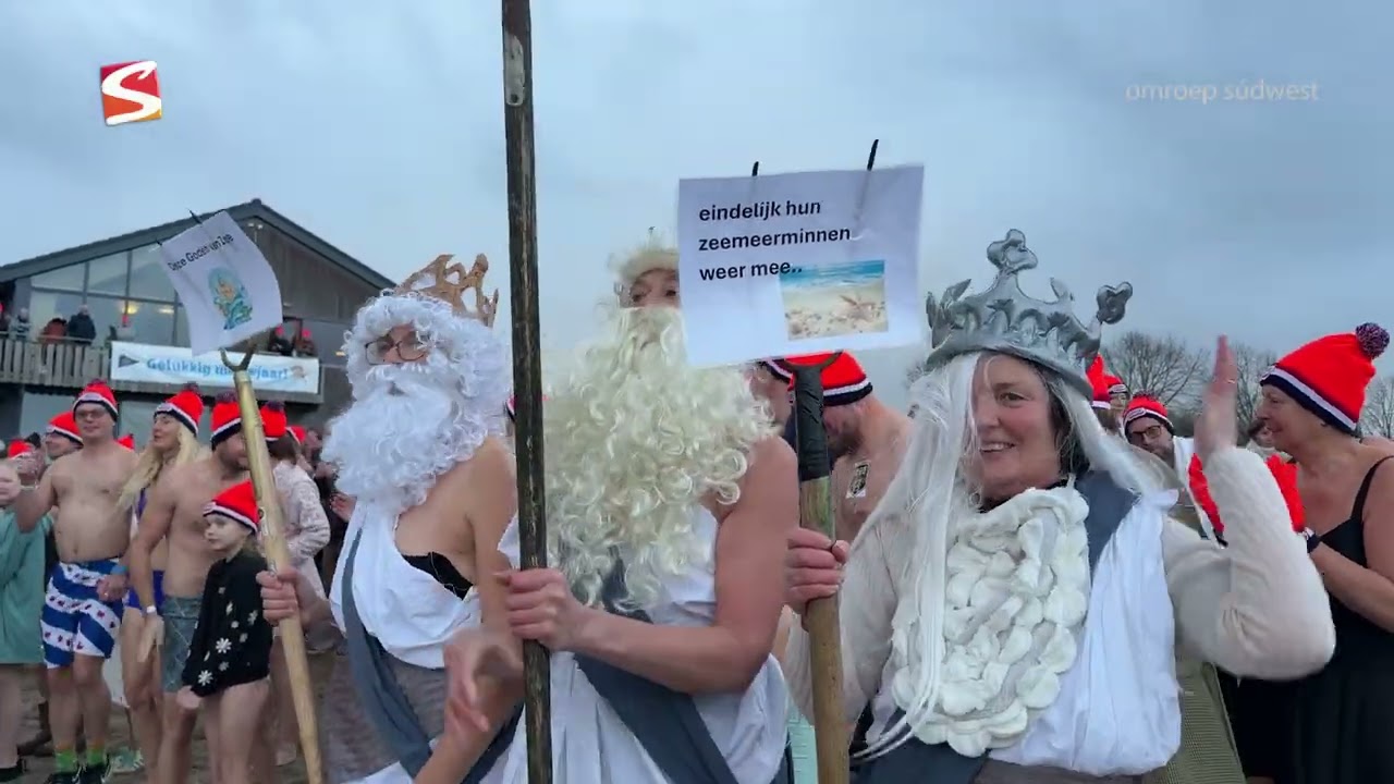 Nieuwjaarsduik in Heeg