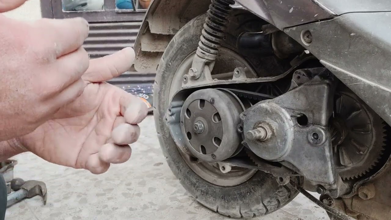 هذا الفيديو طلب الاحد الأصدقاء شون نميز صوت البكن من صوت البوربن من الكلجات تحياتي للجميع