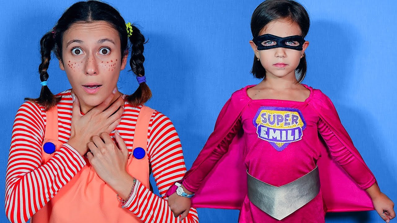 Супер Эмили спешит на помощь/У Пеппи от мороженного заболело горло