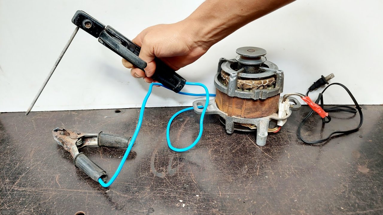 máquina  de SOLDA com motor de TANQUINHO