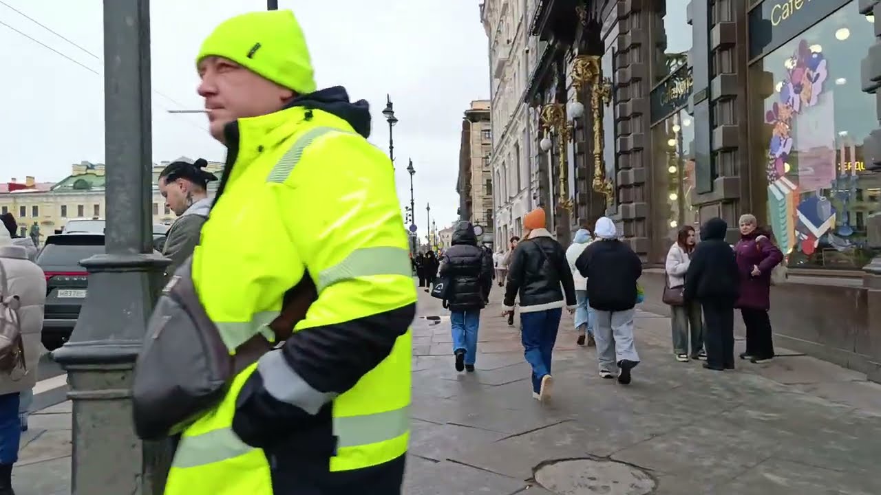 Прогулка по городу в Санкт-Петербурге | Открывая исторические здания и местные улицы