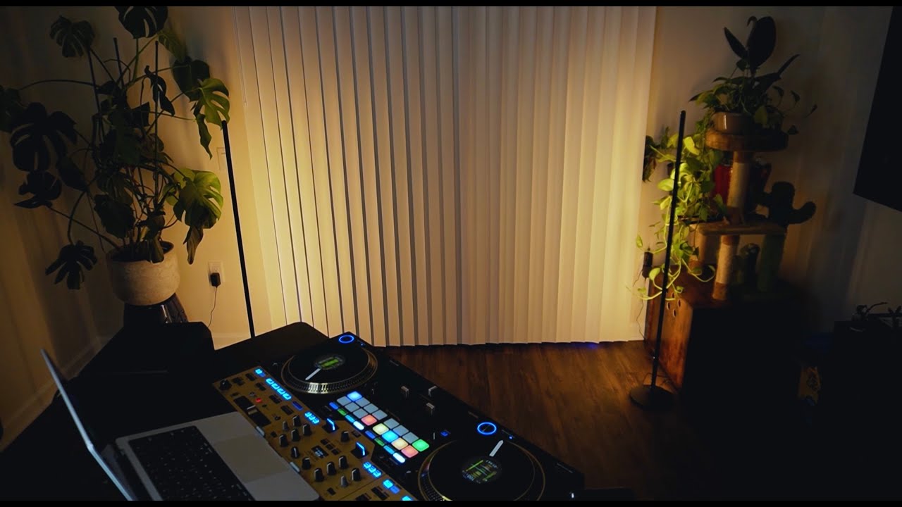 DJ RAM - SESSION #3 REGGAETON 2025 (FLOYYMENOR, CRIS MJ, BAD BUNNY, RAUW ALEJANDRO, ENTRE OTROS)