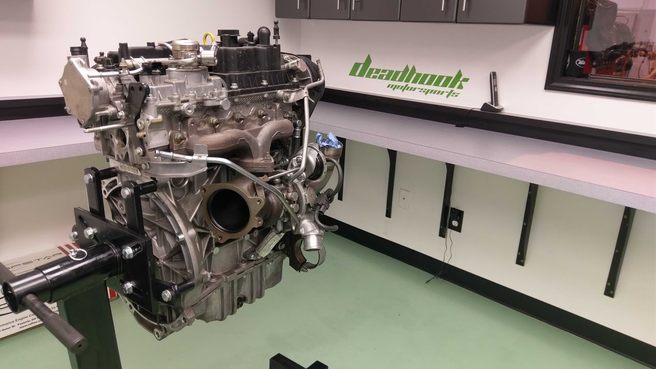 Fiesta ST Engine build, head is removed!