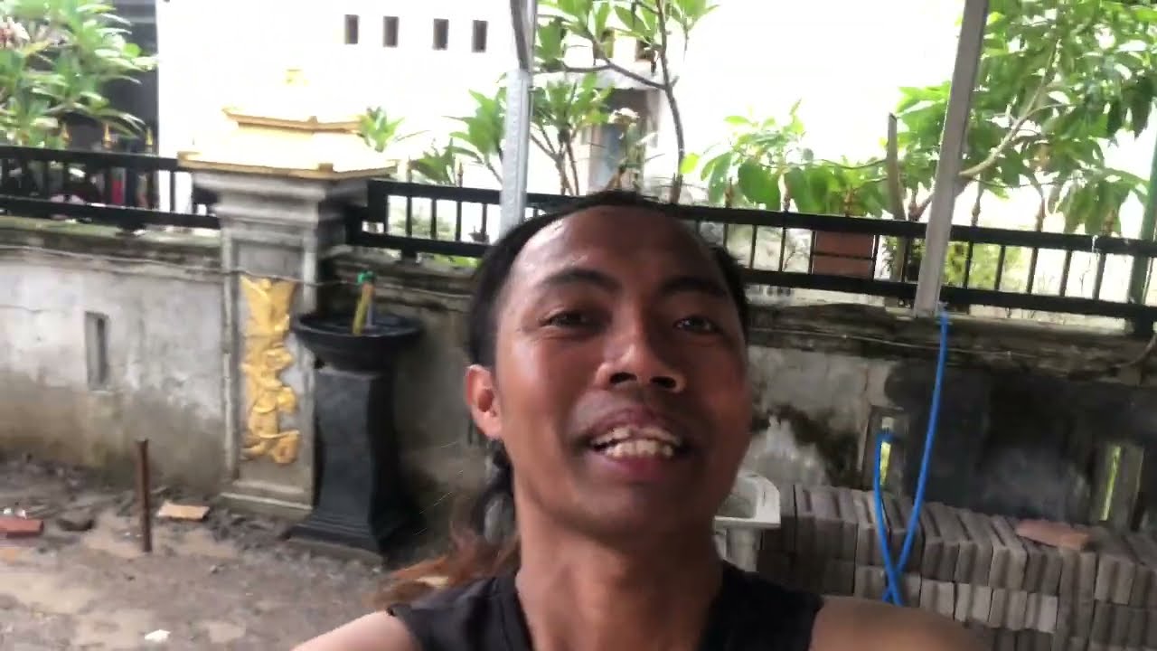 BERSYUKUR dengan keadaan saat ini.
