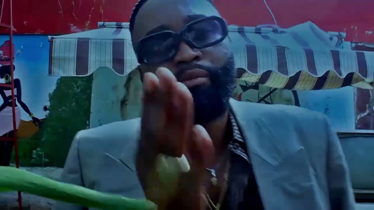 Makarabianko pusana clip officiel