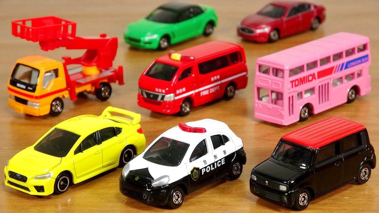 トミカ 神食玩 第５弾登場！トミカ標識セット５ 全８種 ロンドンバス・WRX STi・いすゞエルフ 高所作業車・日産 スカイライン・マーチ パトロールカー・ラパン・消防指揮車・マツダ RX-8