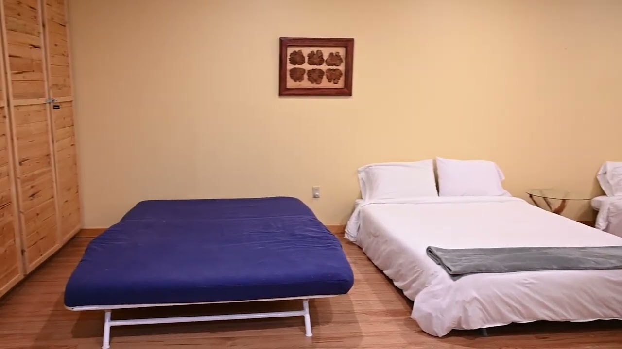Seba Beach Forest Log Lodge — Sleeps 10 — Private Sauna Retreat Near Wabamun Lake