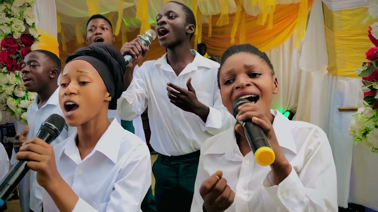 Usiliye et Ukweli By Victory singers BeNiCentre