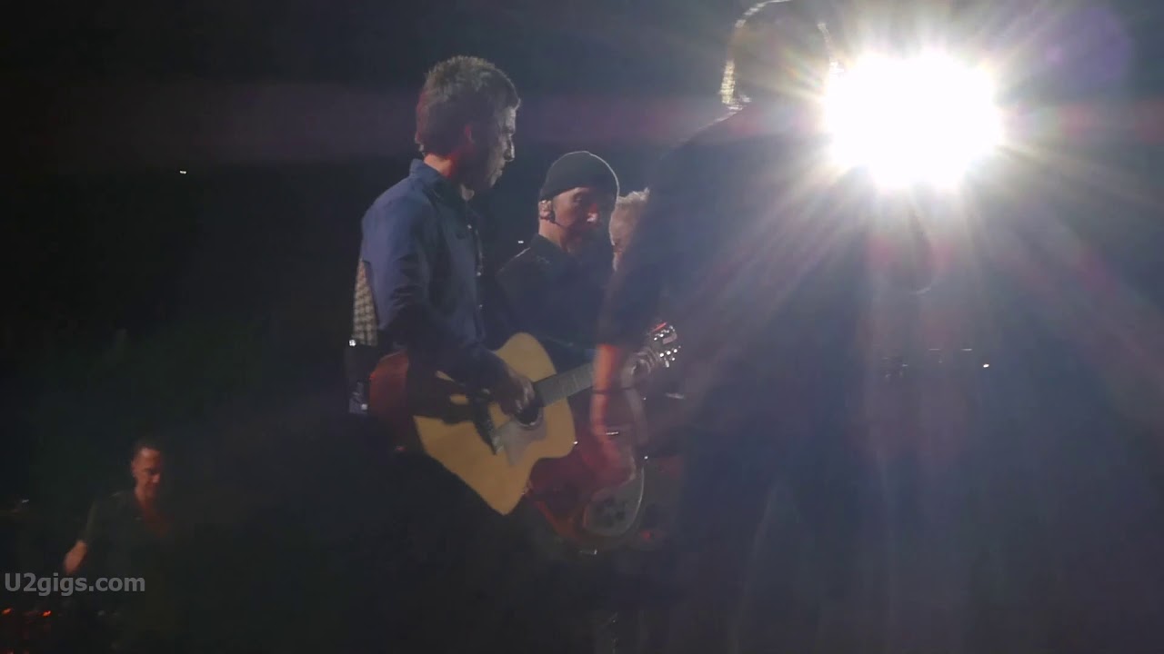 U2 & Noel Gallagher Desire, Mumbai 2019-12-15 - U2gigs.com