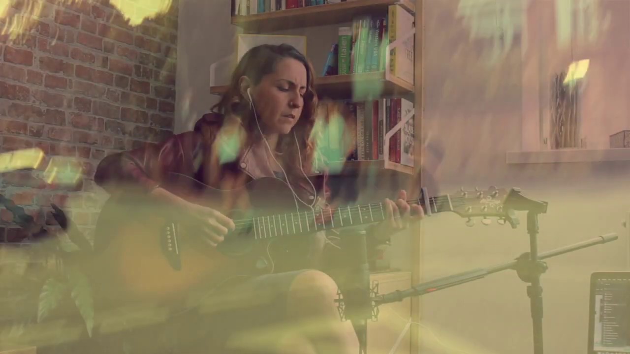 Eleonora Stolfi - Another Day in Paradise (Phil Collins' acoustic cover)