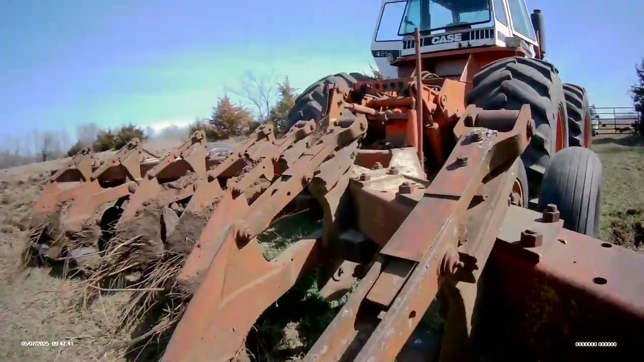 Ripping some ground that hasn't had anything deeper that moldboard plow.