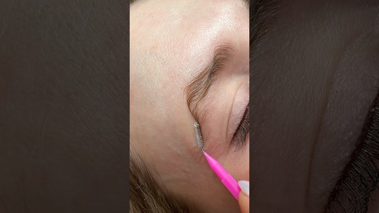 Brow lamination step 2👌 #browlamination #brows #eyebrows #browlifting #fluffybrows