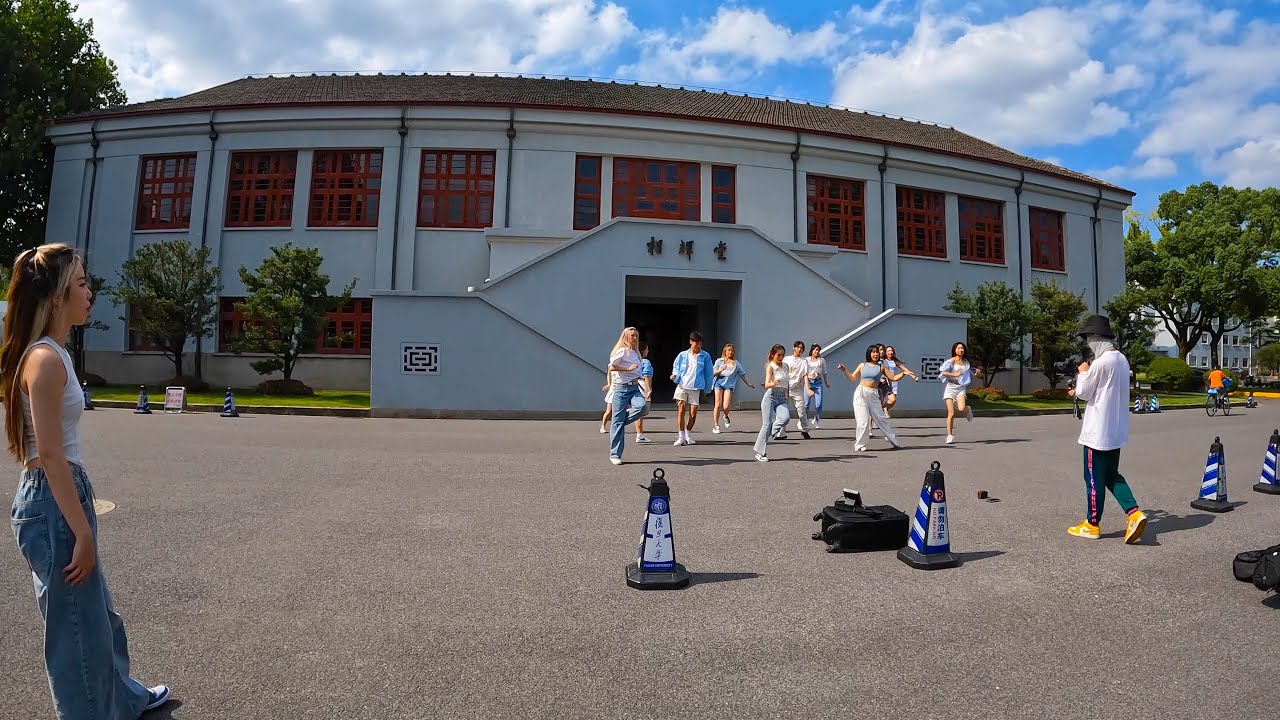 Walking into Fudan, Tongji University | Shanghai 4K