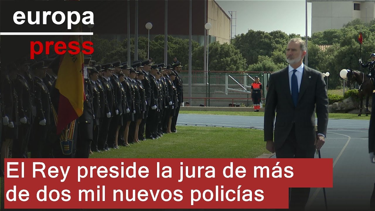El rey preside en Ávila la jura de más de dos mil nuevos agentes de la Policía Nacional