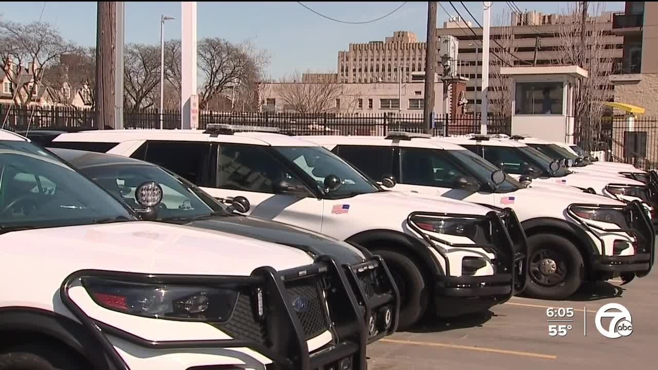 Detroit police officer suspected of stealing shoes after internal sting operation