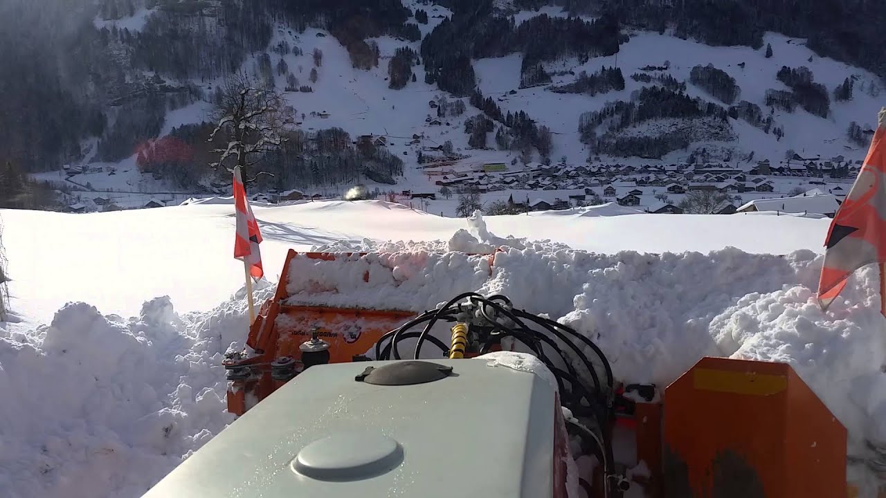 Viel schnee für steyr 8065