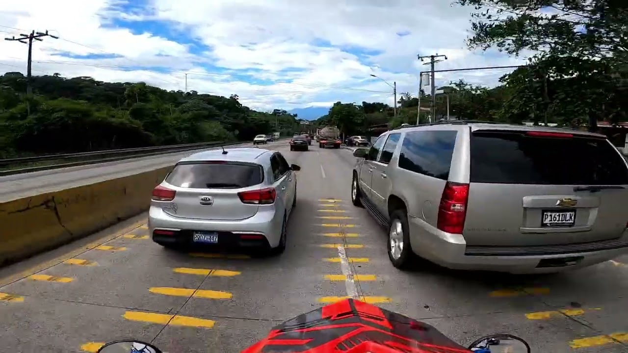 Carretera los chorros antes de la reconstrucción,  el salvador 