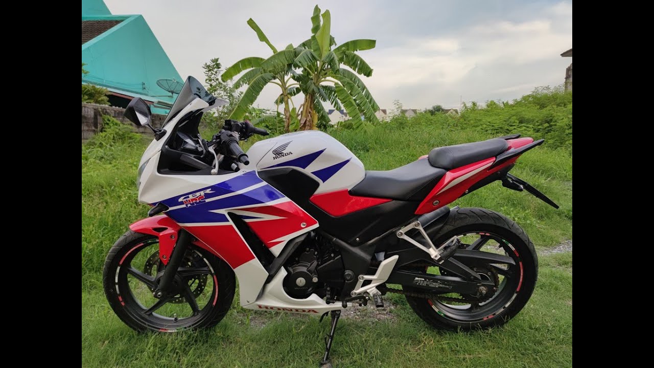 ลดราคา CBR300 ราคา 42900 บาท