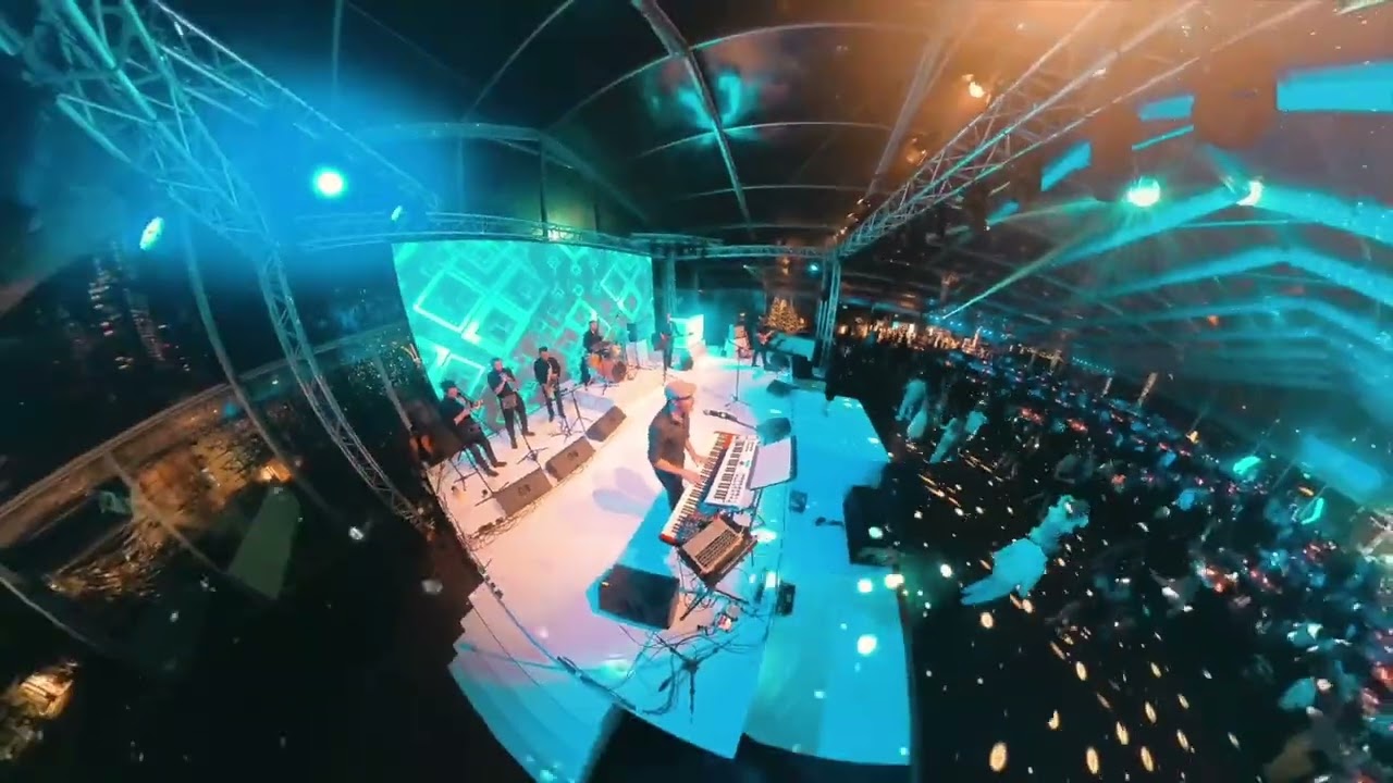 DUBAI TOP PARTY BAND - with horn section!