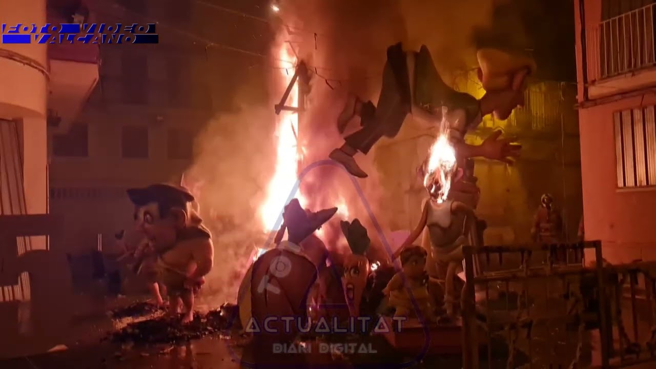 💯🔥💥🎺La #crema del momument #faller  del FORN d'Alzira